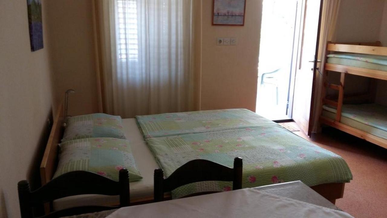 Apartments Peter Dobrinj Bilik gambar